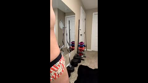 Snapshot of sexhibitionism chatting on 01/17/26, 12:37 Walker online show from 01/17/26, 12:37