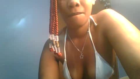 Snapshot of sexie_curvie chatting on 02/20/25, 02:40 Maggie online show from 02/20/25, 02:40