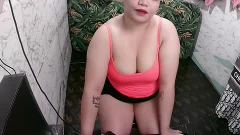 Snapshot of seximarsh88 chatting on 02/04/26, 06:58 Thess A. online show from 02/04/26, 06:58