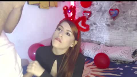 monserat y thony online show from 02/15/25, 05:09