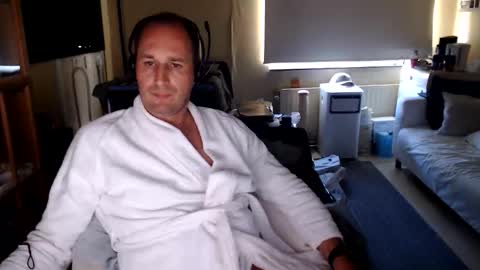 Snapshot of sexlobo1 chatting on 06/05/26, 12:22 Sexlobo online show from 06/05/26, 12:22