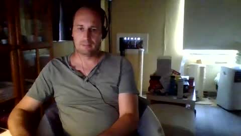 Snapshot of sexlobo1 chatting on 06/27/26, 04:01 Sexlobo online show from 06/27/26, 04:01