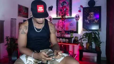 Snapshot of sexo_aharon chatting on 06/13/26, 04:21 Aharon ravelo online show from 06/13/26, 04:21