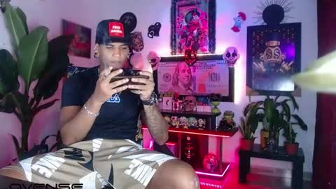Snapshot of sexo_aharon chatting on 06/19/26, 04:39 Aharon ravelo online show from 06/19/26, 04:39