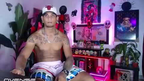 Snapshot of sexo_aharon chatting on 07/16/26, 05:02 Aharon ravelo online show from 07/16/26, 05:02