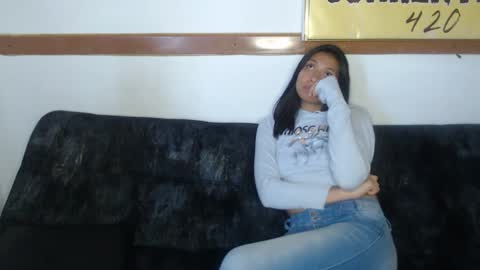 KhidaMilo online show from 02/21/25, 09:54