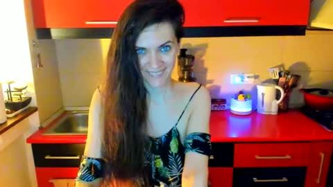 Snapshot of sexqueen1111 chatting on 09/25/25, 06:11 sexqueen1111 online show from 09/25/25, 06:11