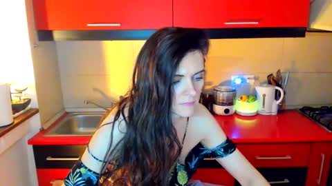 Snapshot of sexqueen1111 chatting on 10/03/25, 05:26 sexqueen1111 online show from 10/03/25, 05:26