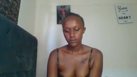 Snapshot of sexsy_sally chatting on 01/06/25, 08:24 sexsysally online show from 01/06/25, 08:24