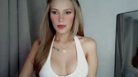 Snapshot of sexual_desire22 chatting on 08/01/26, 08:57 Britney Allen online show from 08/01/26, 08:57