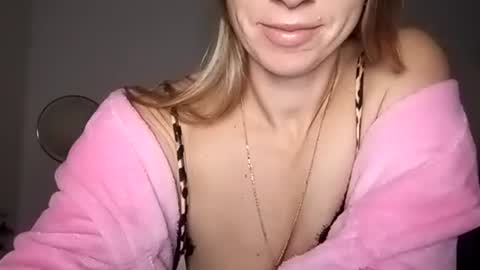 Verona online show from 09/27/25, 05:56