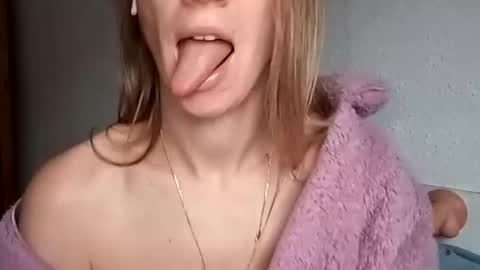 Verona online show from 11/20/25, 07:30