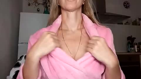 Verona online show from 05/10/26, 02:17