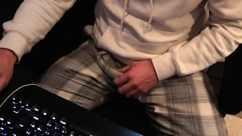 Snapshot of sexualtension229 chatting on 05/11/26, 11:02 Sexual Tension online show from 05/11/26, 11:02