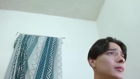 Snapshot of sexx_trip chatting on 12/26/24, 03:20 Axel online show from 12/26/24, 03:20