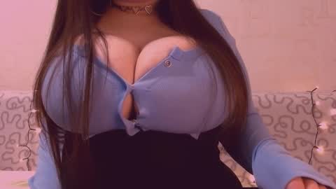 Snapshot of sexxgirlboy chatting on 02/06/26, 02:20 Julia online show from 02/06/26, 02:20