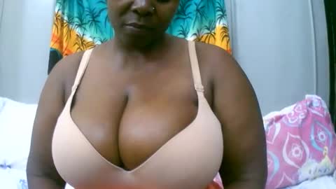 sexxi_ebony online show from 11/15/25, 08:55
