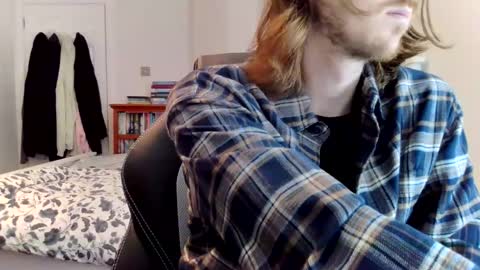 Snapshot of sexxxy_adam chatting on 02/05/26, 09:25 Adam online show from 02/05/26, 09:25