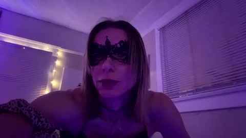 Snapshot of sexxxyzee chatting on 07/30/26, 06:56 Jenna online show from 07/30/26, 06:56