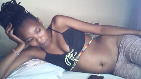 sexxy_curvy23 online show from 05/13/26, 06:11