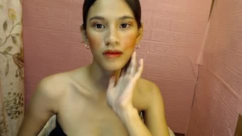 Snapshot of sexxy_dahlia chatting on 04/25/26, 06:49 Dahlia online show from 04/25/26, 06:49