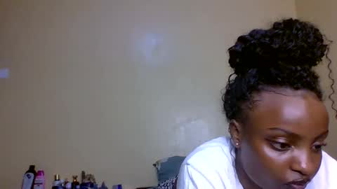 Snapshot of sexxy_daisyy chatting on 10/28/25, 07:45 sexxy_daisyy online show from 10/28/25, 07:45