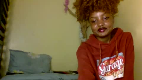 Snapshot of sexxy_daisyy chatting on 02/09/26, 05:00 sexxy_daisyy online show from 02/09/26, 05:00