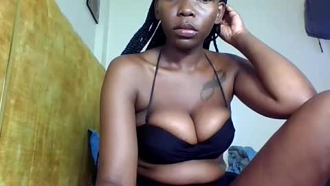 Snapshot of sexxy_goddes chatting on 02/27/26, 08:58 skylar online show from 02/27/26, 08:58