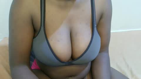 sexxy_maya1 online show from 04/29/26, 10:19