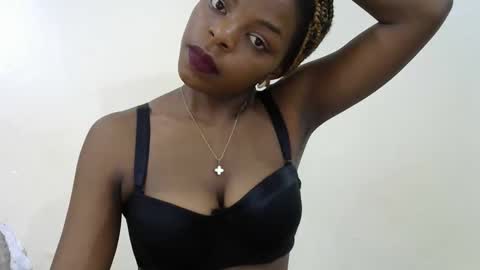 Snapshot of sexxy_montana chatting on 10/24/25, 04:25 sexxy_montana online show from 10/24/25, 04:25