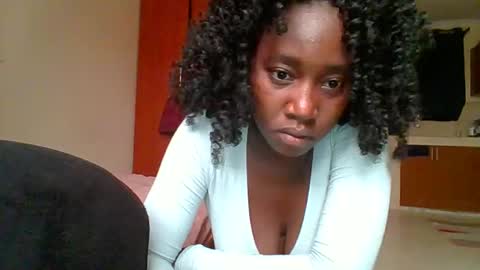 Snapshot of sexxy_thick_ebony chatting on 09/13/25, 06:35 Sweet doll  online show from 09/13/25, 06:35