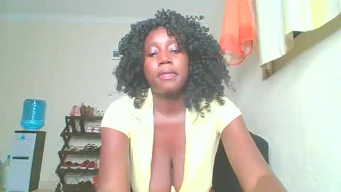 Snapshot of sexxy_thick_ebony chatting on 09/23/25, 06:55 Sweet doll  online show from 09/23/25, 06:55