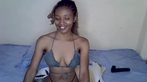 Snapshot of sexxy_tiana chatting on 02/14/26, 05:04 sexxy_tiana online show from 02/14/26, 05:04