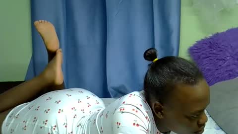 African Queen online show from 04/25/26, 07:33