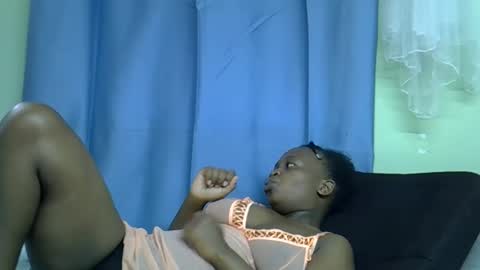 African Queen online show from 04/30/26, 07:47