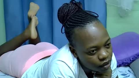 African Queen online show from 05/13/26, 01:14