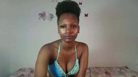 Snapshot of sexxypixie chatting on 04/02/26, 09:40 sexxypixie online show from 04/02/26, 09:40