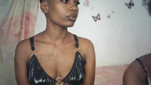 Snapshot of sexxypixie chatting on 04/07/26, 10:48 sexxypixie online show from 04/07/26, 10:48