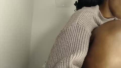 sexxywide ebony online show from 04/23/26, 08:57