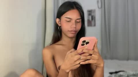 Snapshot of sexy_alexa17 chatting on 04/20/26, 05:37 sexy_alexa17 online show from 04/20/26, 05:37