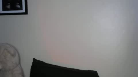 Snapshot of sexy_aluna chatting on 10/09/25, 05:22 sexy_aluna online show from 10/09/25, 05:22