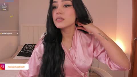 Snapshot of sexy_amber_ chatting on 01/08/25, 01:11 sexy_amber_ online show from 01/08/25, 01:11