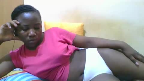 Snapshot of sexy_ariana90 chatting on 01/06/26, 05:44 Reshia online show from 01/06/26, 05:44