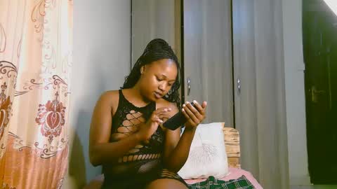 Ariana online show from 11/24/25, 07:35