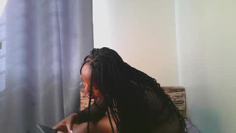 Ariana online show from 12/15/25, 07:23