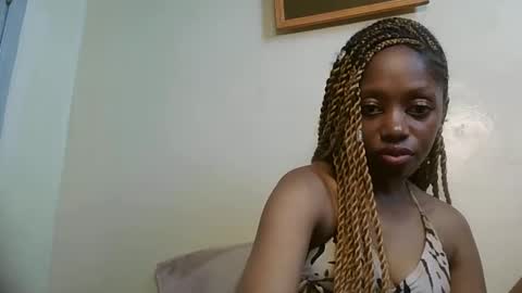 Snapshot of sexy_banny4 chatting on 04/10/26, 12:10 sexy_banny4 online show from 04/10/26, 12:10