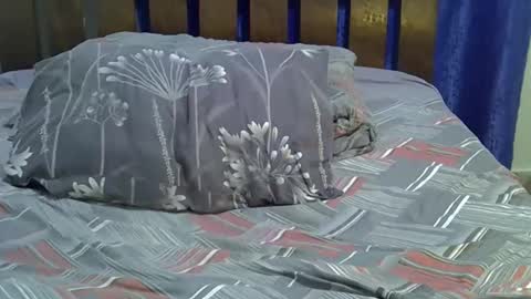 Snapshot of sexy_bee5 chatting on 01/18/26, 09:35 squirt lola online show from 01/18/26, 09:35