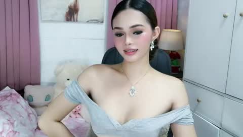 Snapshot of sexy_blairxx chatting on 07/13/26, 12:46 blair online show from 07/13/26, 12:46