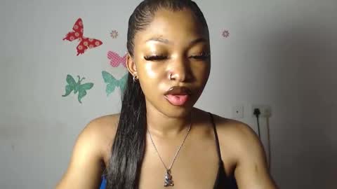 Snapshot of sexy_bluey247 chatting on 01/18/26, 02:43 sexy_bluey247 online show from 01/18/26, 02:43