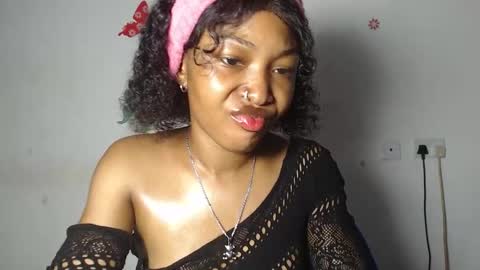 Snapshot of sexy_bluey247 chatting on 02/02/26, 08:02 sexy_bluey247 online show from 02/02/26, 08:02